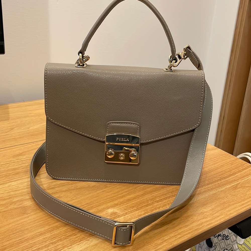 Furla Metropolis Top Handle S Sabbia B